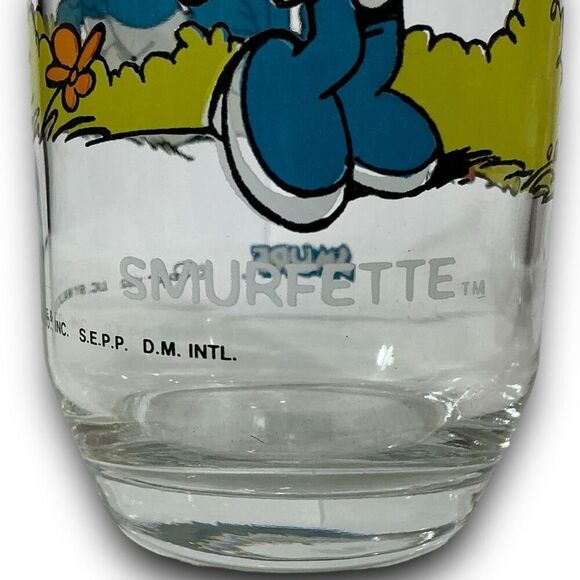 Vintage 1982 Hardees Smurfette Glass by Peyo LIC. By Wallace Berrie & Co., Inc. - Picture 4 of 10
